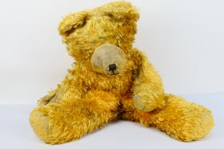 Wendy Boston - A large blonde mohair Wendy Boston Teddy bear - Bear has makers label to the