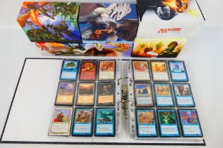 Wizards of the Coast - Magic The Gathering - A collection of over 600 loose Magic The gathering