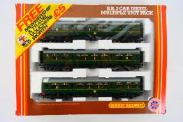 Hornby - A boxed OO gauge 3 car Diesel Multiple Unit set in BR green livery # R.687.