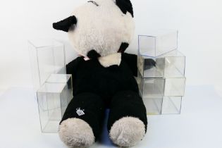 Tebro - Others - A large Tebro plush Panda Bear measuring approximately 100cms in height appear