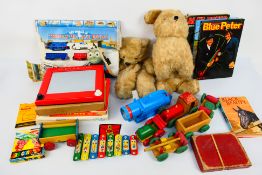 Hornby - Etch-A-Sketch - A collection of vintage toys including a boxed Etch-A-Sketch,