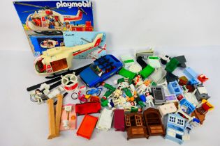 Playmobil - A collection of loose Playmobil accessories and sets.