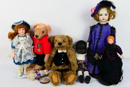 Pedigree - Stow - 4 x dolls and 2 x bears including a vintage Pedigree Mandy Lou doll,