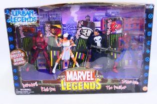 Marvel Legends - Urban Legends - A boxed 4 x figure Marvel Legends set - Set includes Spider-Man,