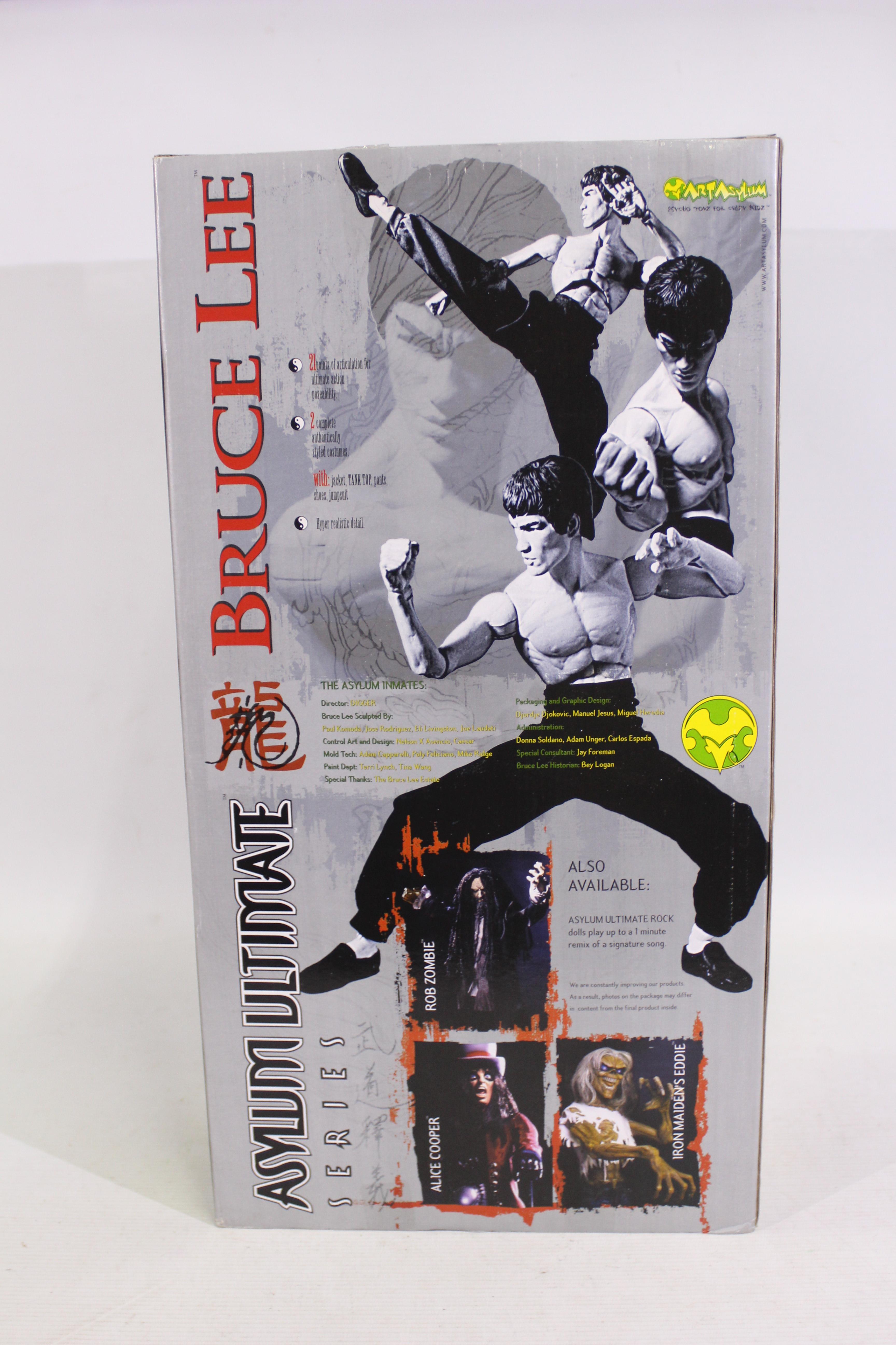 Art Asylum - A boxed Art Asylum Ultimate Series Bruce Lee figure - The #75300 figure comes in a - Image 4 of 5