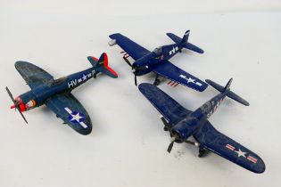 Road Legends - 3 x unboxed WWII aircraft in 1:48 scale, a P-47D Thunderbolt named Big Chief,