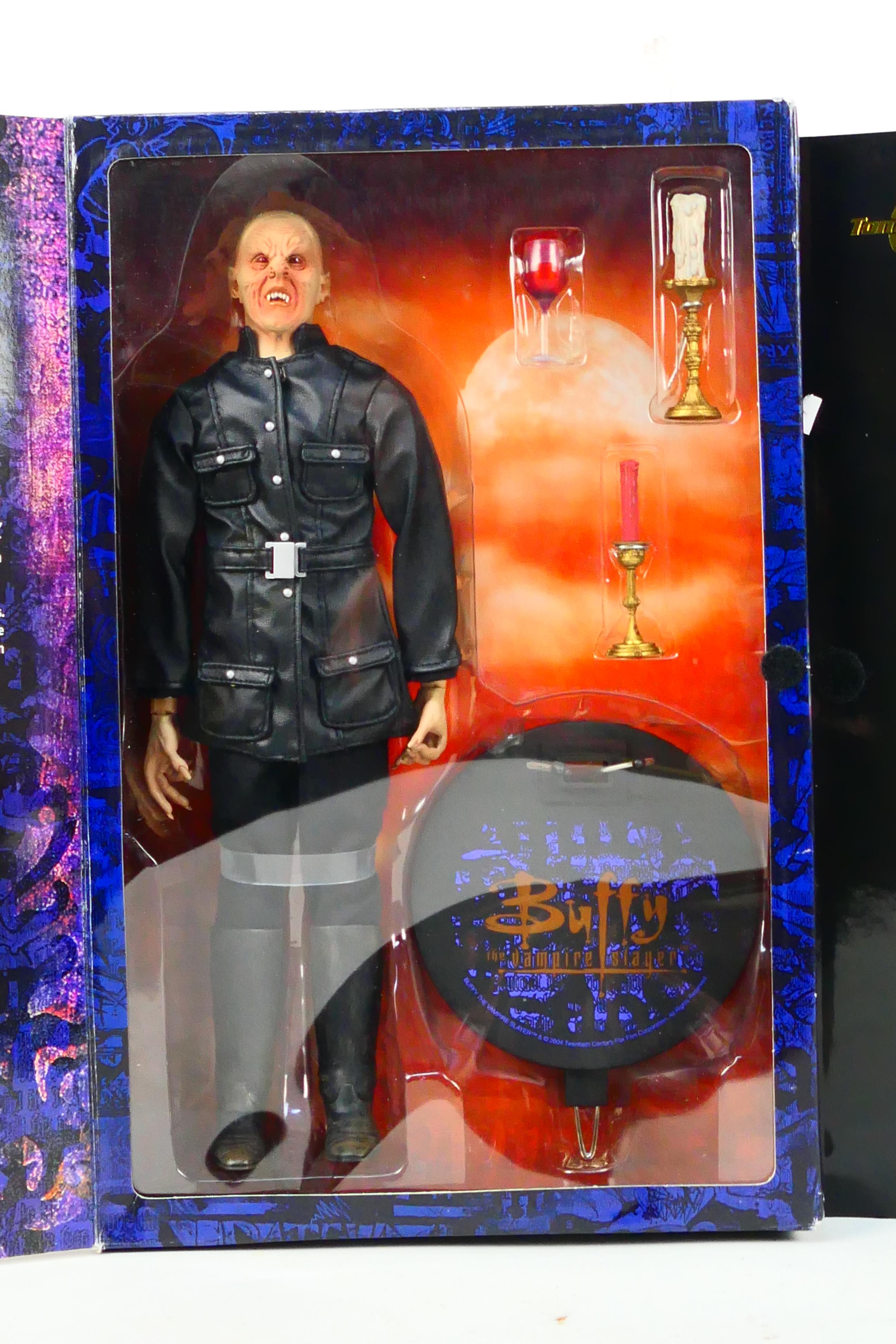 Sideshow Collectibles - 2 x boxed James Bond and Buffy The Vampire Slayer figures - Lot includes a - Image 3 of 6