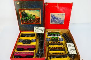Mettoy - 2 x boxed Mettoy Playthings clockwork O gauge train sets, a Passenger Train set # 5366.