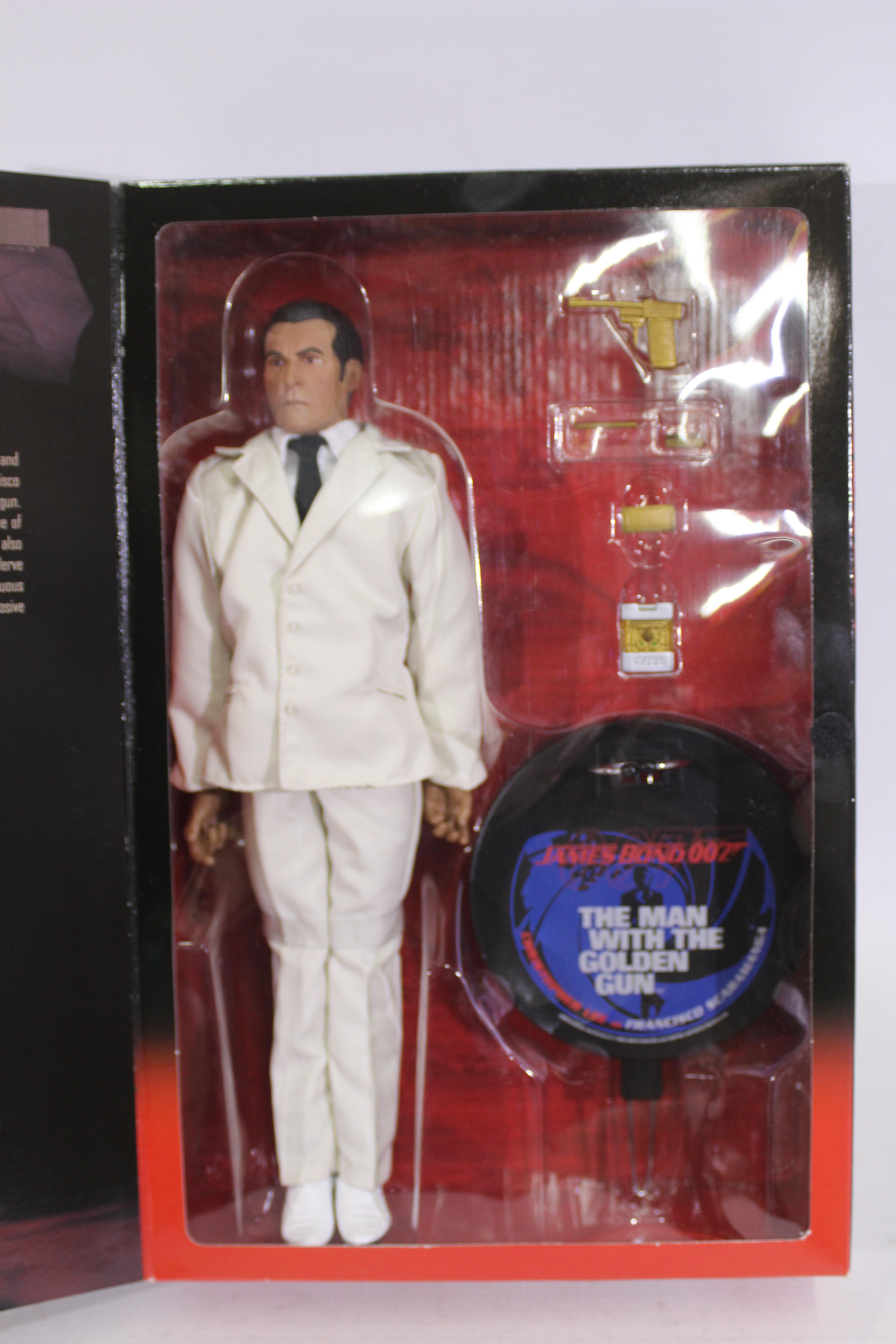 Sideshow Toy - A boxed James Bond 007 The Man With The Golden Gun 'Francisco Scaramanga' figure - - Image 3 of 5
