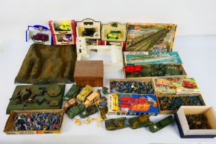 Airfix - Lledo - Oxford - A collection of HO-OO scale figures,