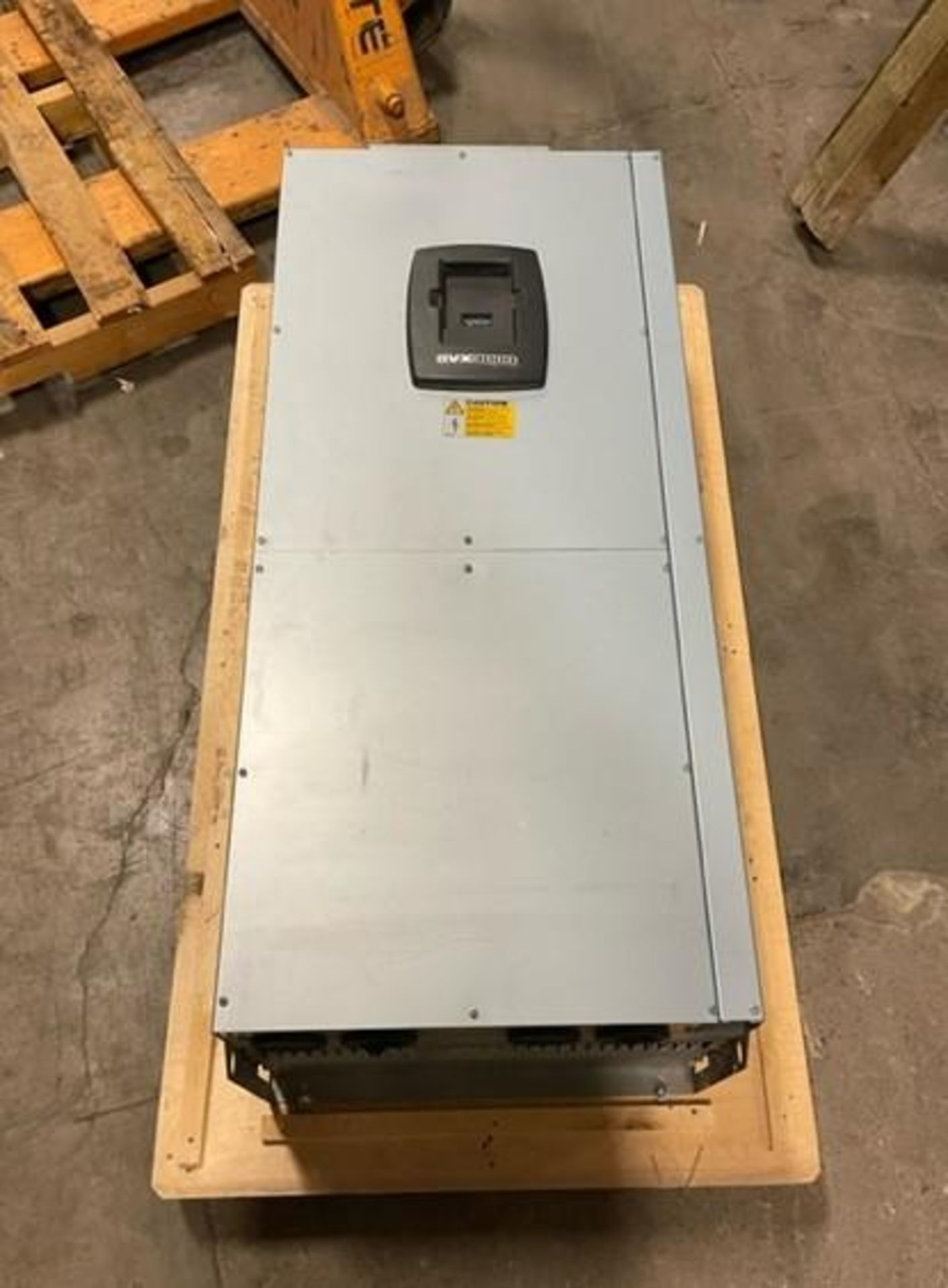 100 HP Eaton VFD/ AC Drive