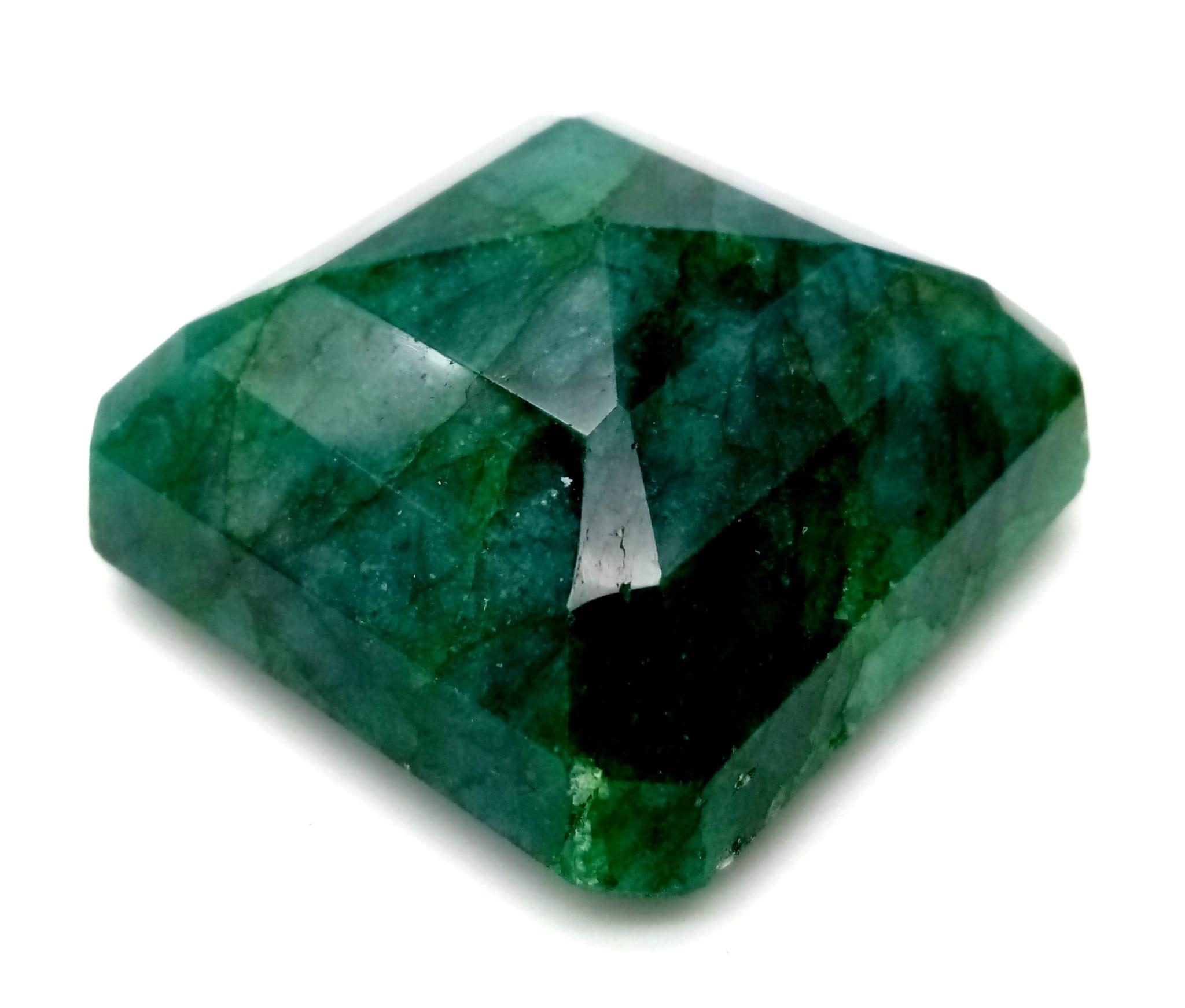 A 241.60ct Mixed Cut Emerald. Octagonal Shape. GLI Certified. - Image 2 of 4