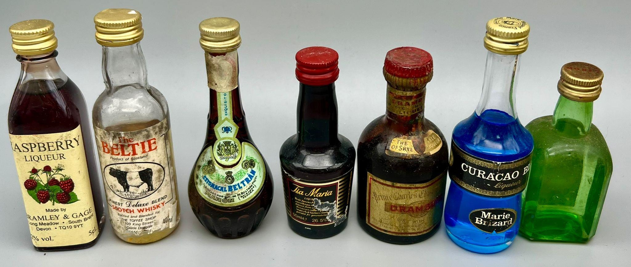 A selection of 30 assorted of miniature bottles of booze. See pictures for more info. - Image 5 of 5