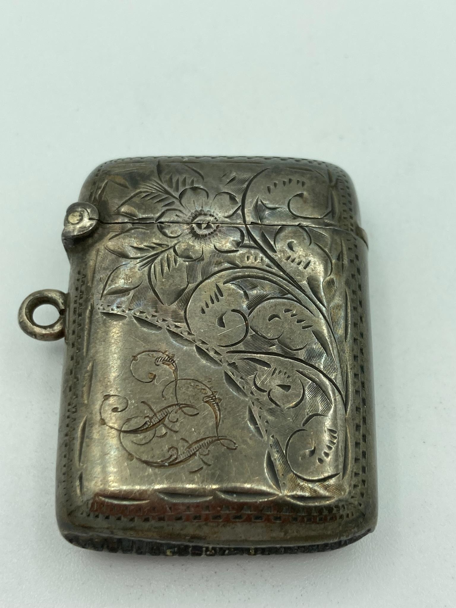 Antique SILVER VESTA in Rare small Keyring/purse size. Hallmark for Joseph Gloster,Birmingham - Image 2 of 3