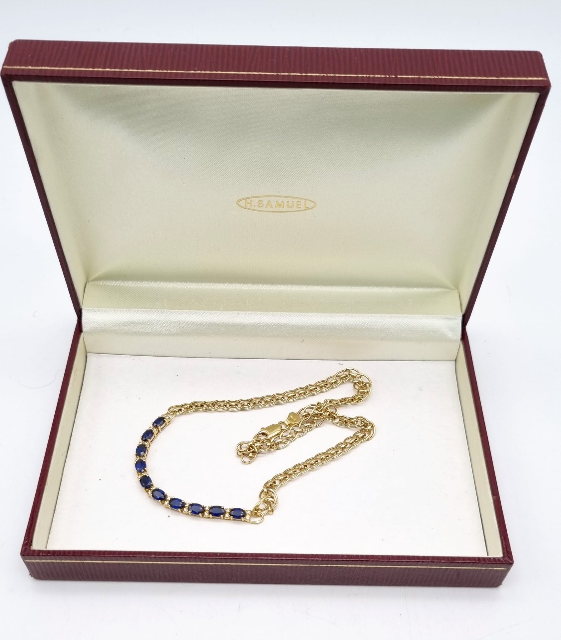 An 18K yellow gold necklace with wonderful oval cut royal blue sapphires and diamonds. Length: 36 - Image 10 of 10