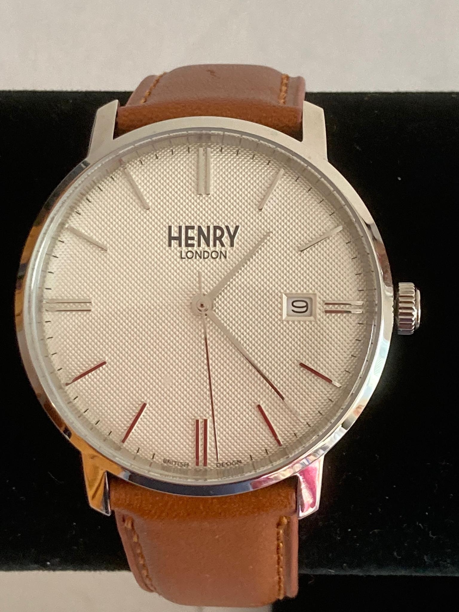 Gentleman's New HENRY LONDON Quartz Wristwatch. Model HL40-s-0349 Finished in stainless steel with - Image 3 of 4