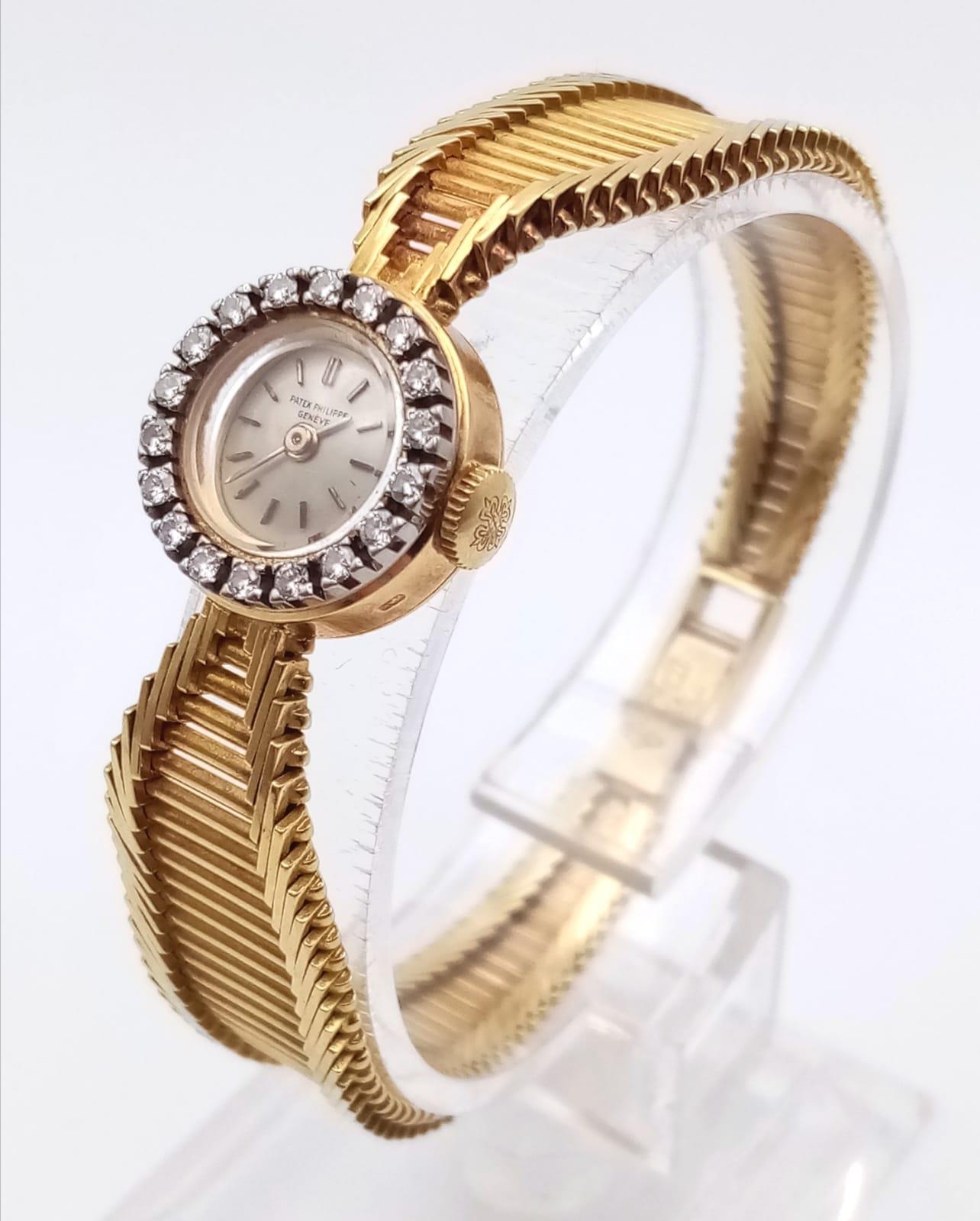 A Vintage Patek Phillipe 18k Gold and Diamond Ladies watch. Gold bracelet and case - 16mm - Image 3 of 13