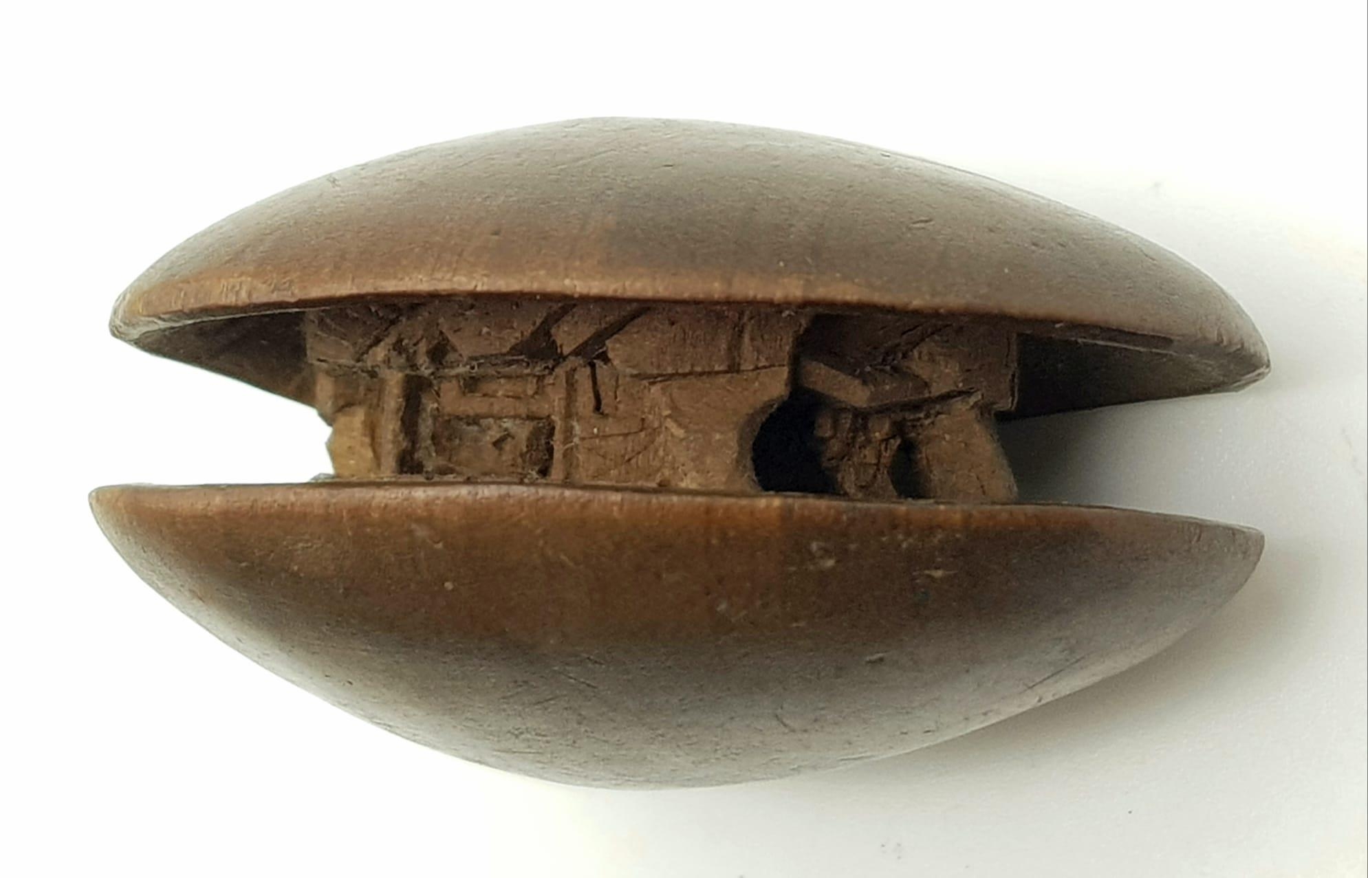 Antique Meiji (1868-1912) Period, Wood Netsuke carving of a small house, set within a clam shell. - Image 3 of 6