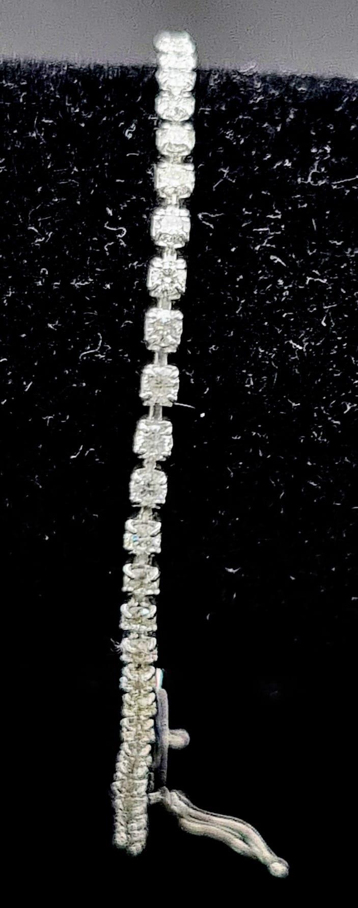 18k White Gold Tennis Bracelet. Weighs 6.5g, 2.3ct Diamond. - Image 3 of 4