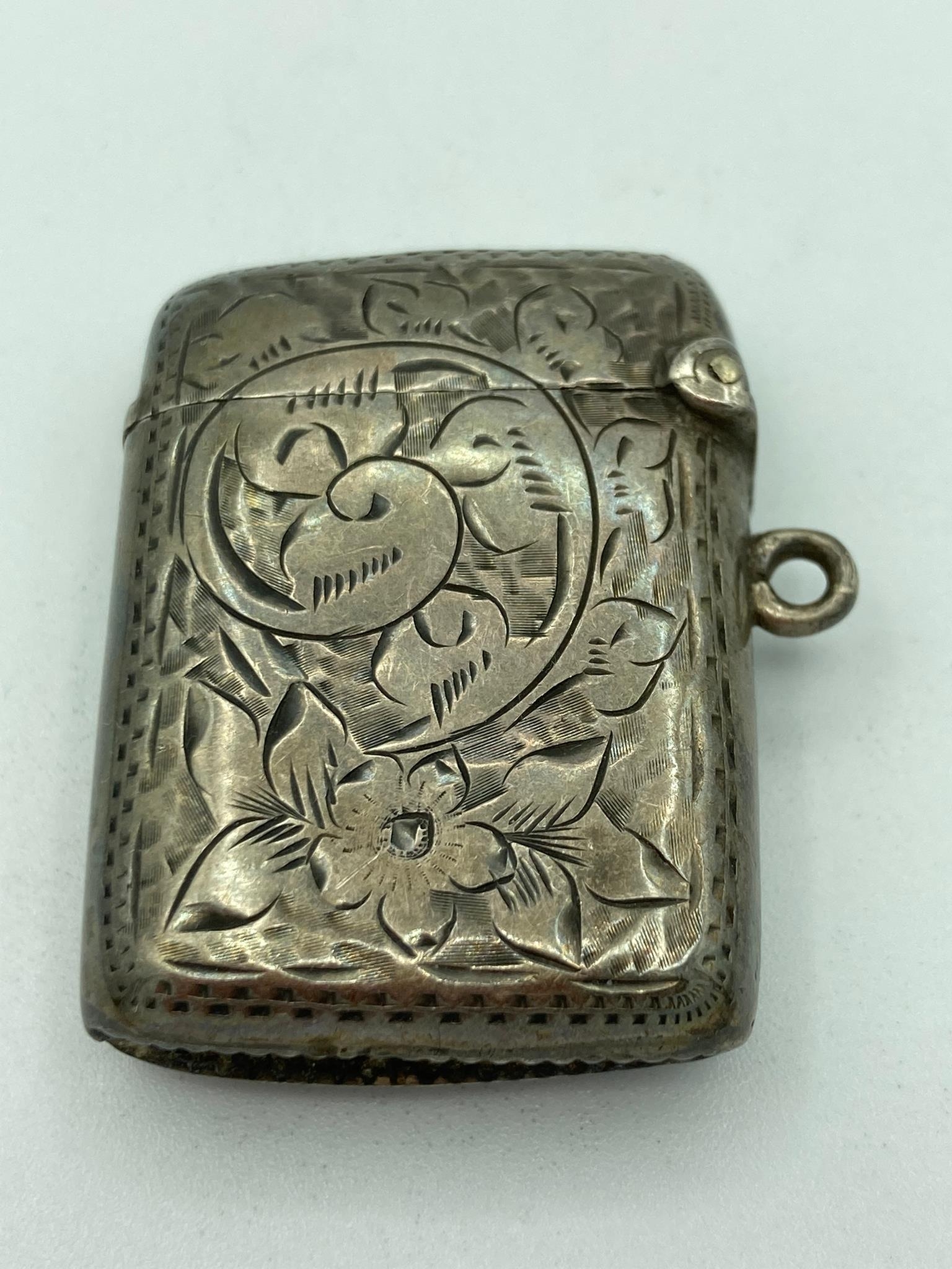 Antique SILVER VESTA in Rare small Keyring/purse size. Hallmark for Joseph Gloster,Birmingham