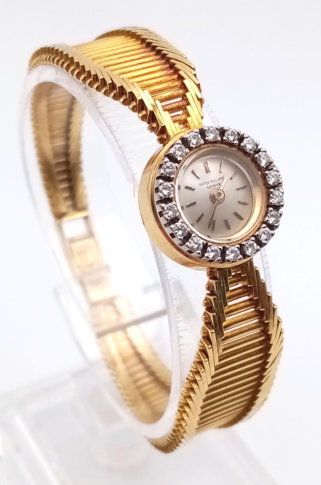 A Vintage Patek Phillipe 18k Gold and Diamond Ladies watch. Gold bracelet and case - 16mm - Image 2 of 13