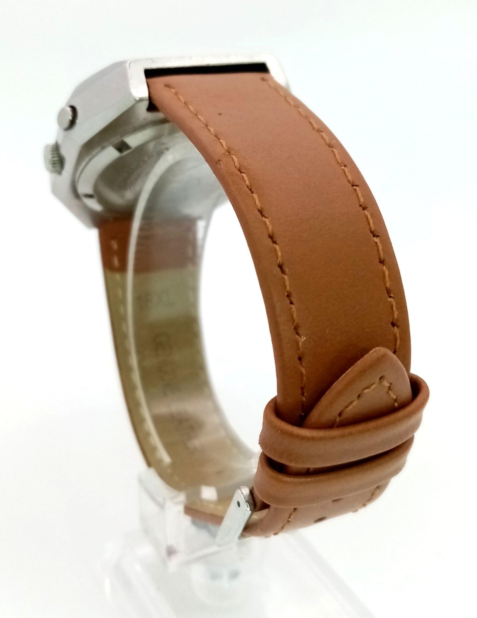 A Rare Vintage Ricoh 21 Jewel Automatic Gents Watch. Brown leather strap. Hexagonal steel case - - Image 3 of 5