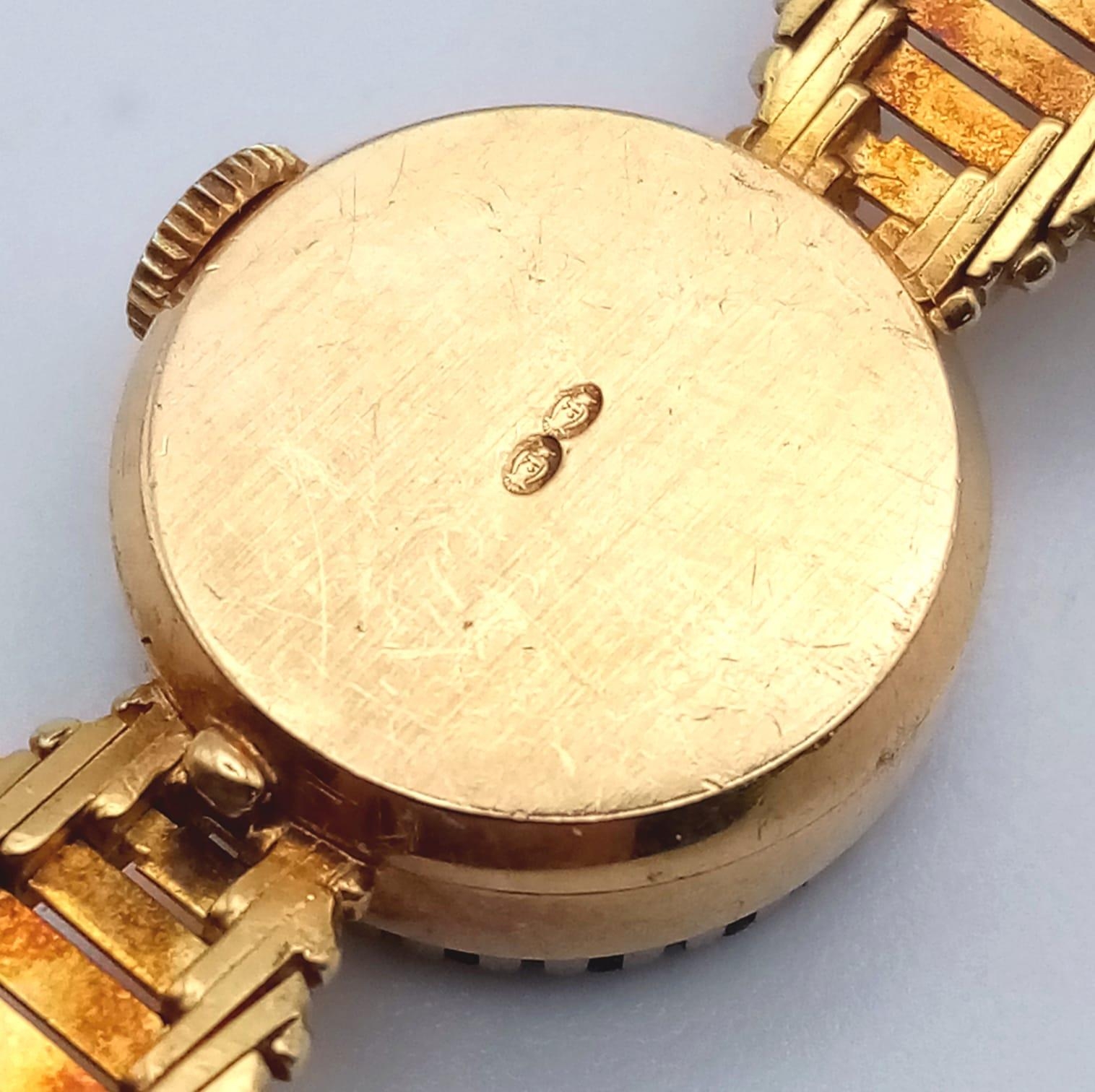 A Vintage Patek Phillipe 18k Gold and Diamond Ladies watch. Gold bracelet and case - 16mm - Image 10 of 13