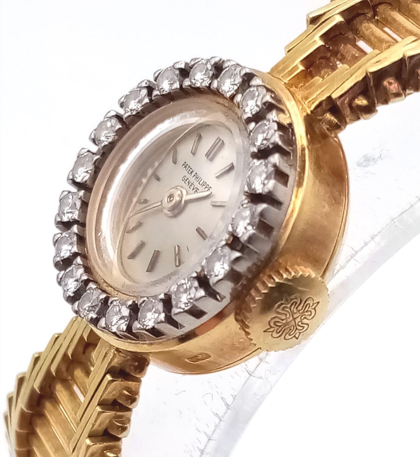 A Vintage Patek Phillipe 18k Gold and Diamond Ladies watch. Gold bracelet and case - 16mm - Image 5 of 13