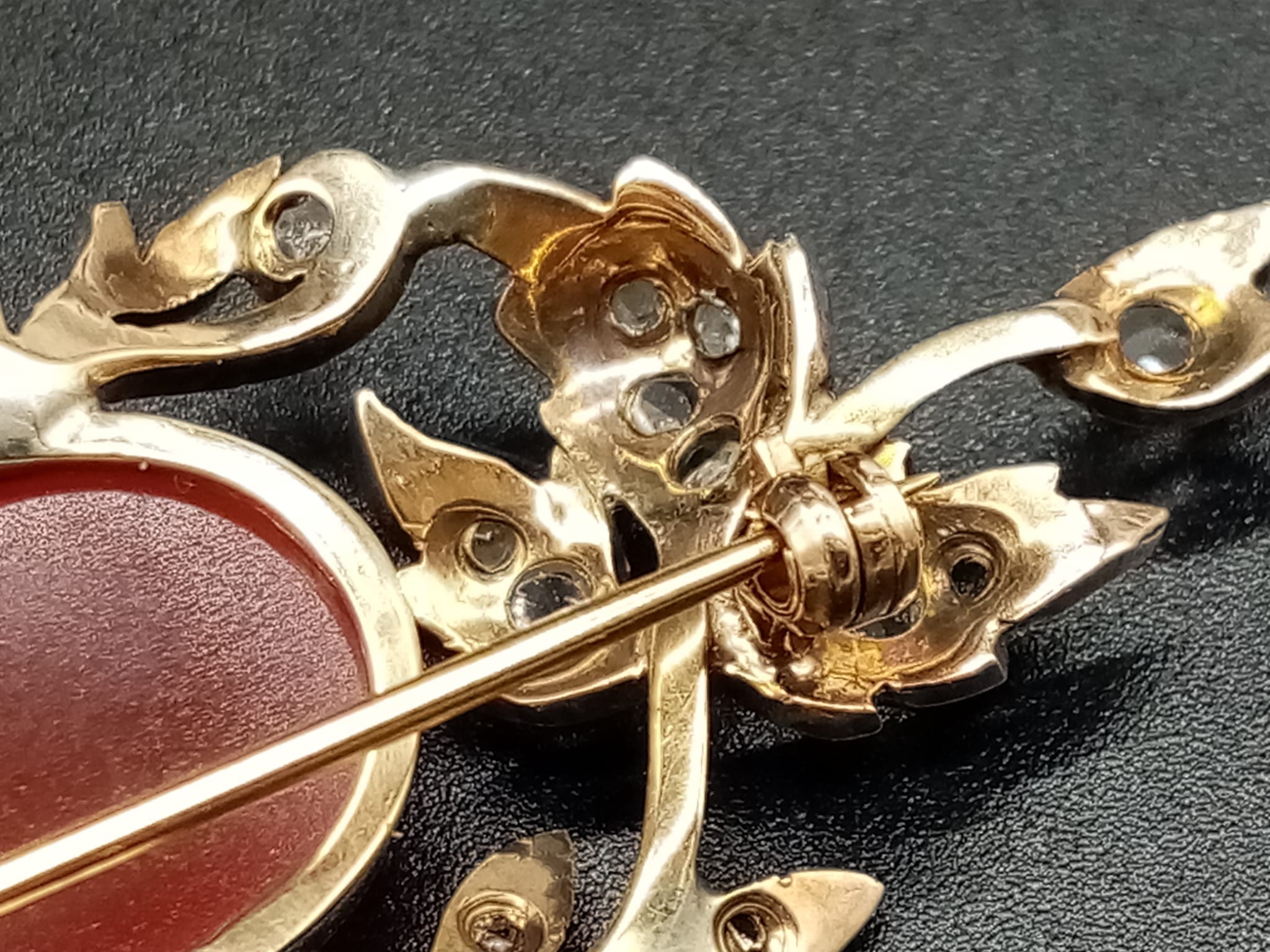 An Antique Victorian 15K Yellow Gold Rose Cut Diamond Carnelian Brooch. Large central cut - Image 12 of 14