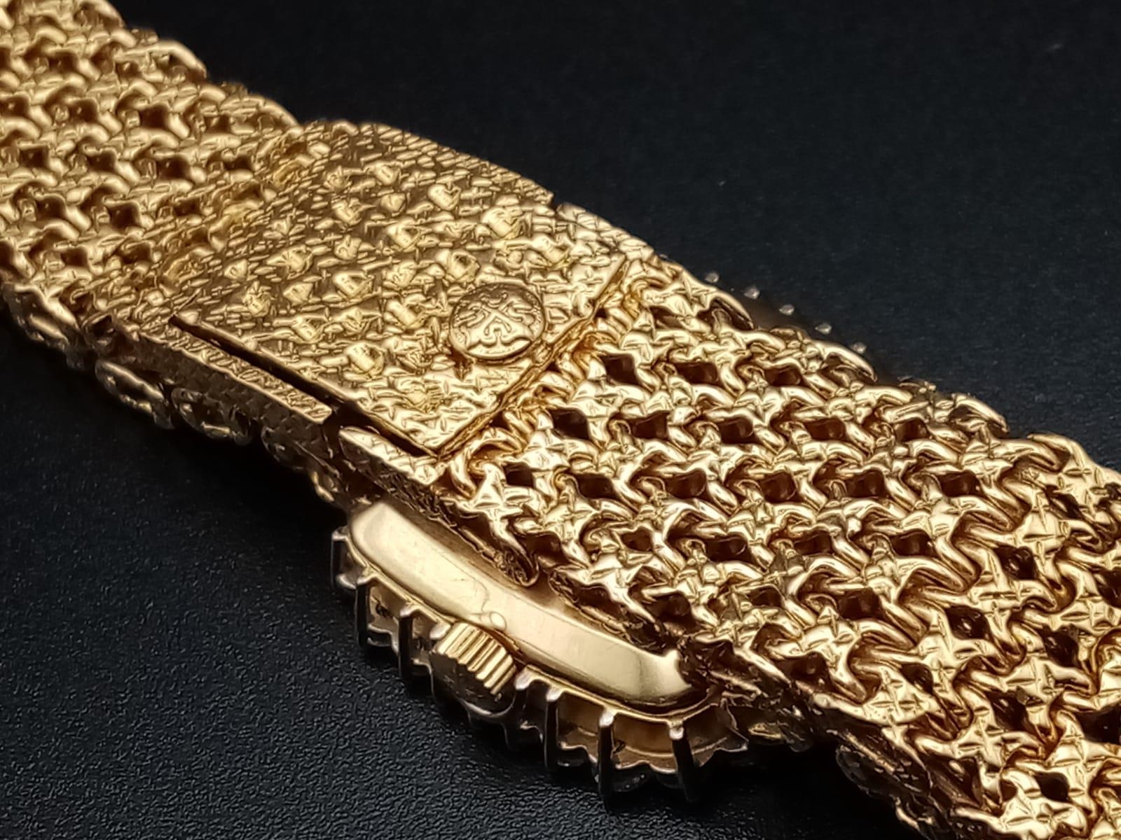 A Patek Phillipe Classic 18K Gold and Diamond Ladies Watch. Woven gold bracelet. Gold case - 24mm. - Image 6 of 11