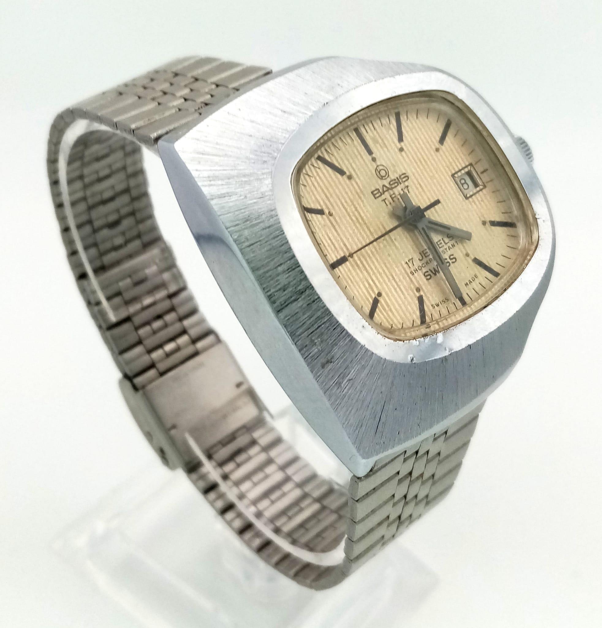 A Rare Vintage Basis T.F. 17 Mechanical Gents Watch. Stainless steel strap and case - 40mm. Gold - Image 3 of 6