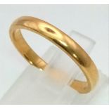 A 22K Yellow Gold Band Ring. Size R. 4g.