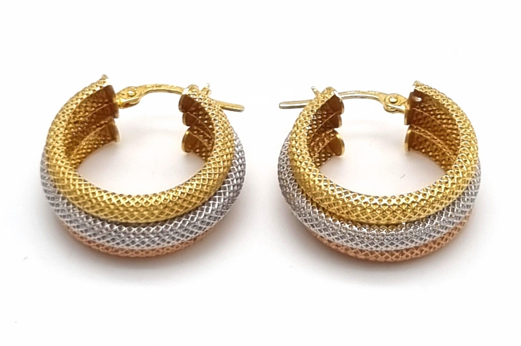 9k 3 colour gold triple row mesh detail hoop earrings 2.3g - Image 3 of 4