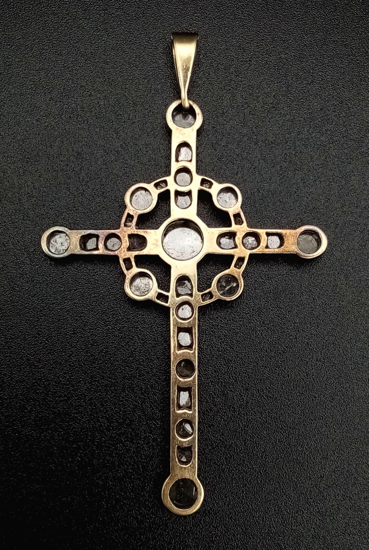 An Antique Art Deco 18K Gold and Diamond Cross Pendant. 2ct of old cut diamonds. 5.58g total weight. - Image 4 of 5