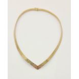 A STYLISH 14K GOLD NECKLACE IN AS NEW CONDITION. 30gms 40cms