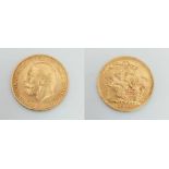 A 22K Gold 1925 George V Gold Sovereign Coin. 8g