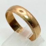 An Antique 9K Gold Band Ring. Size Y. 3.86g