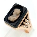 An Antique Victorian Mid-Karat Rose Gold Onyx Cameo Ring. Size P. 6.07g total weight.