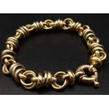 A Vintage 14K Yellow Gold Figaro Link Bracelet. 18cm. 19.51g.