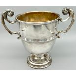 A Vintage 925 Sterling Silver Trophy Cup. Hallmarks for London 1967. 20cm tall. 546g.