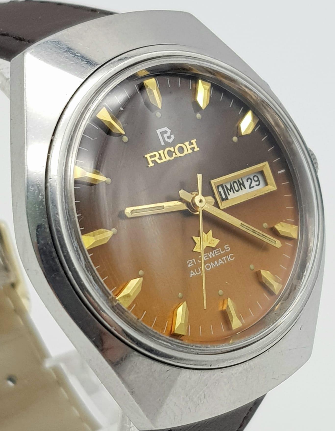 A Vintage Ricoh 21 Jewel Automatic Gents Watch. Brown leather strap with golden brown dial. - Image 3 of 5