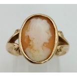 A Vintage 9K Yellow Gold Cameo Ring. Size O. 2.75g total weight.