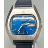 A Vintage Seiko Automatic Gents Watch. Blue leather strap. Stainless steel case - 38mm. Ice Blue