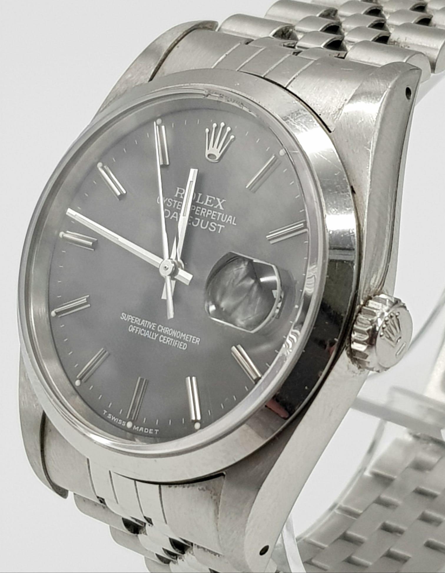 A Rolex Oyster Perpetual Datejust Gents Watch. Stainless steel strap and case - 36mm. Beautiful grey - Image 3 of 6