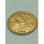 22ct GOLD HALF SOVEREIGN 1912. Extra Fine condition.