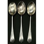 Three 1938 Sheffield Made Teaspoons. 51g total weight.
