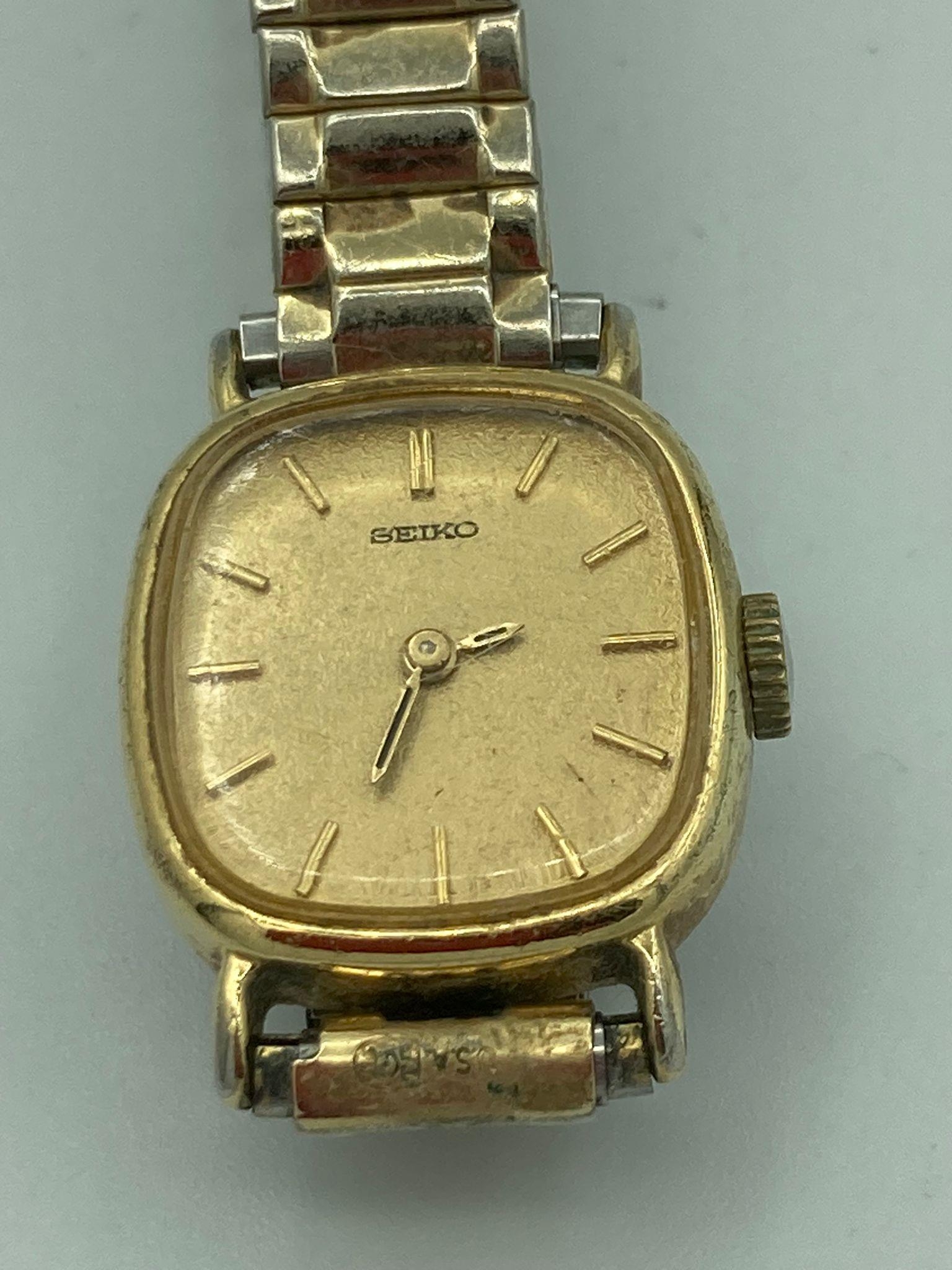 Vintage SEIKO 1150-5480 Ladies wristwatch in gold tone. manual winding. Full working order.