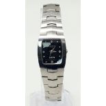 A Rado Jubile Ladies Watch. Stainless steel strap and case - 20mm. Black dial. Quartz movement. In