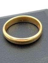 22 carat GOLD WEDDING BAND. Full UK hallmark. 5.65 grams. Size O.
