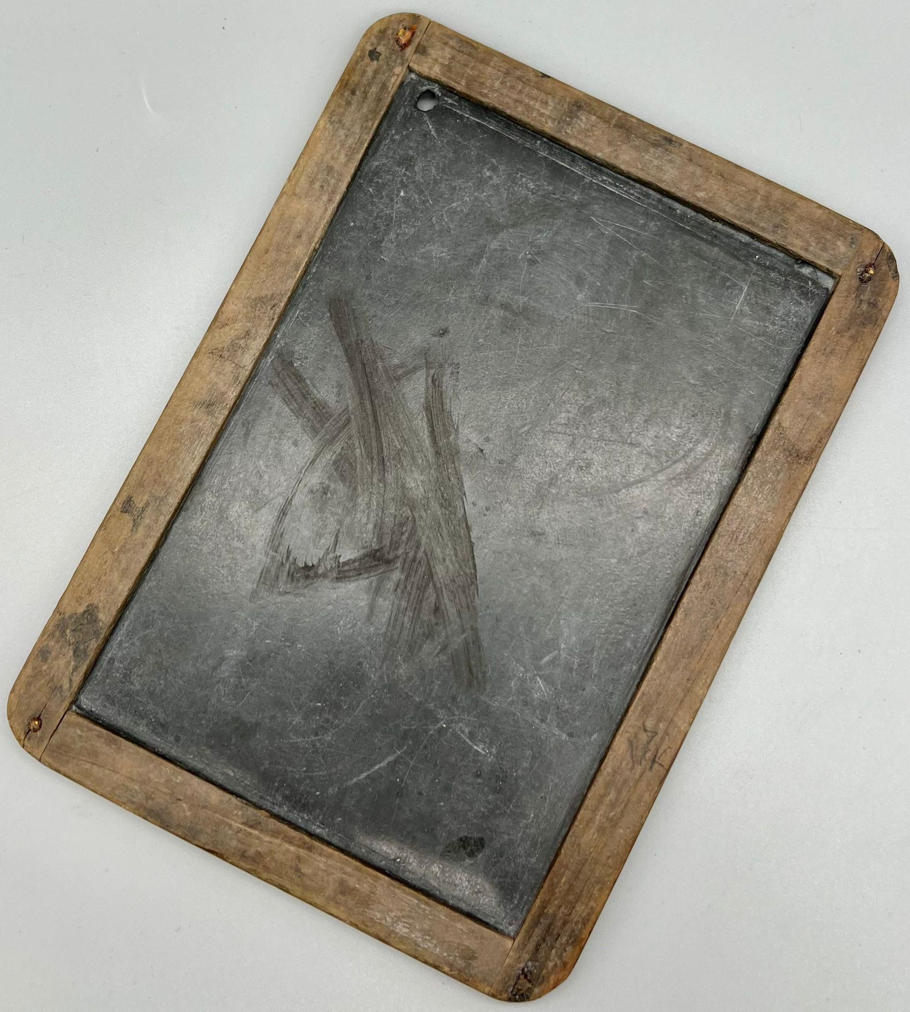 A RARE ANTIQUE 1800'S BUDDHIST TEMPLE SCHOOL CHILDS SLATE BOARD IN WOODEN FRAME. 17 X 23cms APPROX - Image 2 of 3